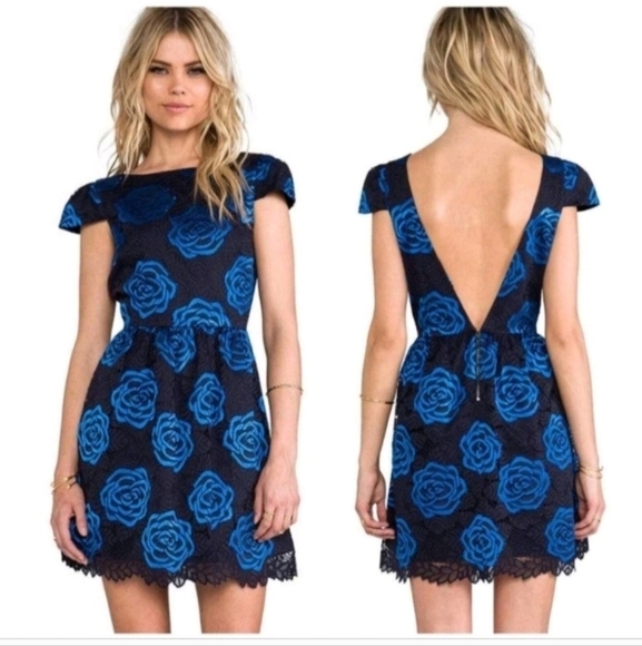 Alice + Olivia Nelly Blue Black Lace Deep V Open Back Mini Dress Size 10 - Picture 4 of 11